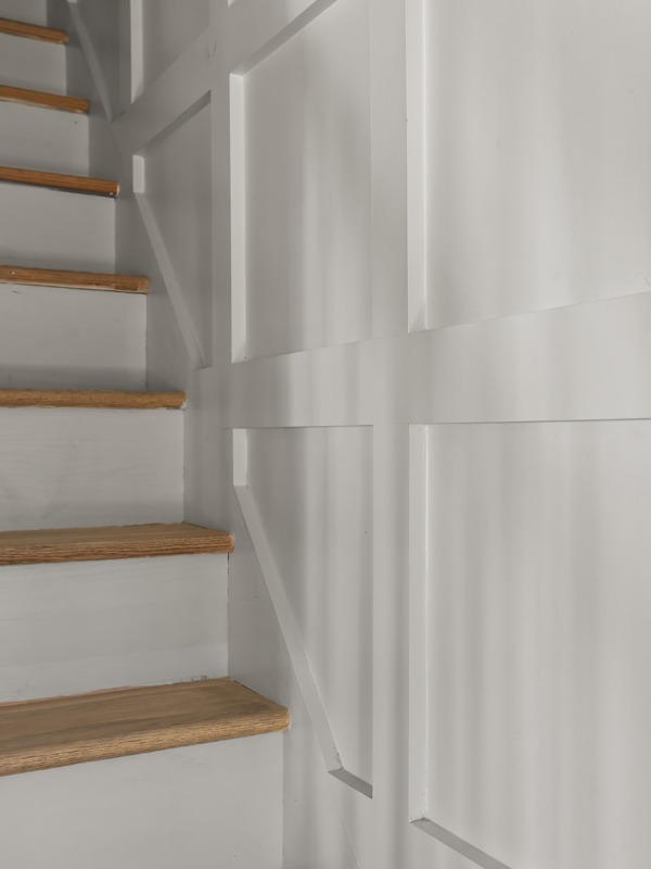 cardinal-homes-600x800-stair-trim
